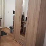 Roter Backstein Apartment 3